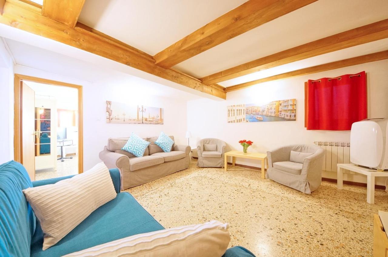 Campo San Polo Apartment Rialto Venetië Buitenkant foto